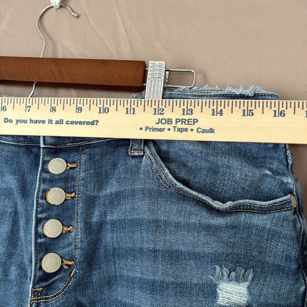 Judy Blue Shorts Women Mid Rise Frayed Button Fly Distressed Cuffed Size XL - Picture 4 of 9